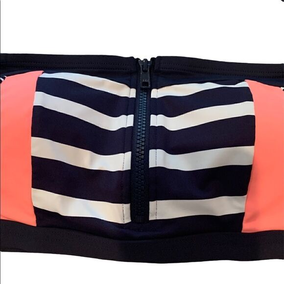 Lascana lightly padded bikini top size 10.  Top only - Picture 2 of 5